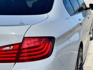 BMW 5 Series foto 6