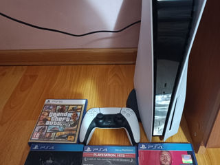 PlayStation 5 +Gta5, the last of us,-Rezident evil 2,Fifa20 foto 1