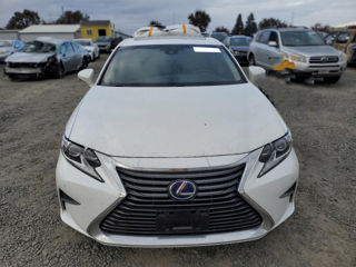 Lexus ES Series