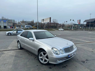 Mercedes E-Class foto 5