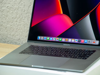 Macbook Pro 15/ Core I7 7820HQ/ 16Gb Ram/ Radeon Pro 560/ 500Gb SSD/ 15.4" Retina!! foto 6