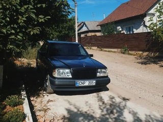 Mercedes Series (W124)