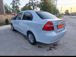 Chevrolet Aveo foto 6