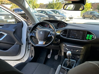 Peugeot 308 foto 11