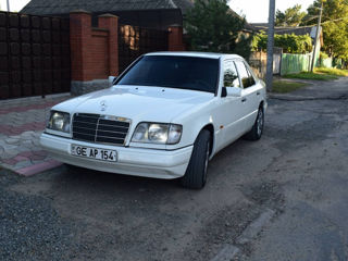 Mercedes Series (W124)