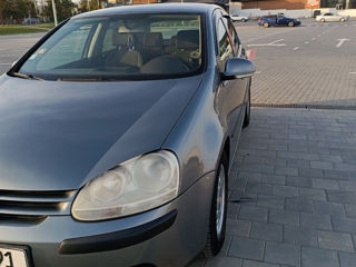 Volkswagen Golf foto 2