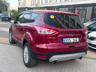 Ford Escape foto 4