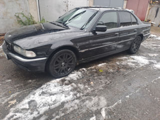 BMW 7 Series foto 2