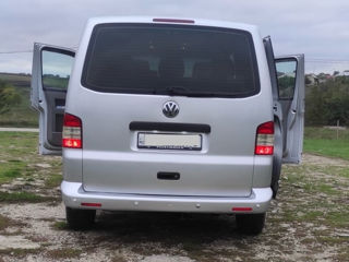 Volkswagen Caravelle foto 2