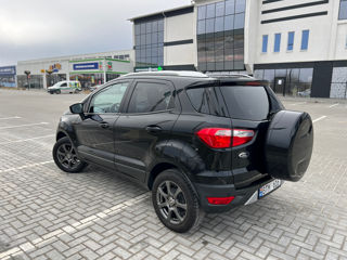 Ford EcoSport foto 2