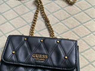 Продам сумку Guess