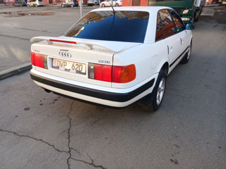 Audi 100 foto 5