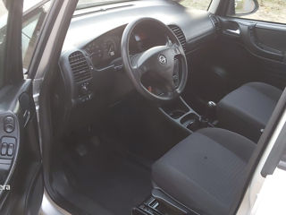 Opel Zafira foto 8