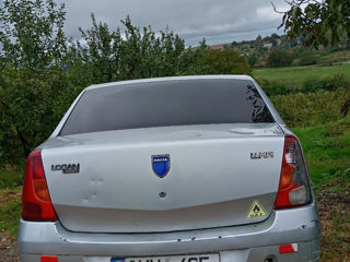 Dacia Logan foto 2