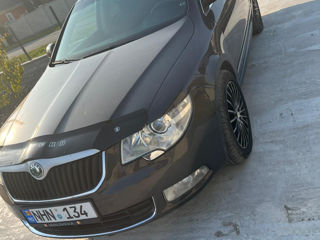 Skoda Superb foto 3