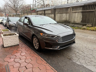 Ford Fusion foto 2