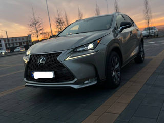 Lexus NX Series foto 1