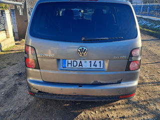 Volkswagen Touareg foto 3