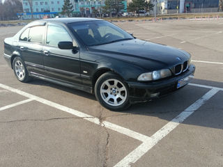 BMW 5 Series foto 7