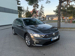 Volkswagen Passat foto 3