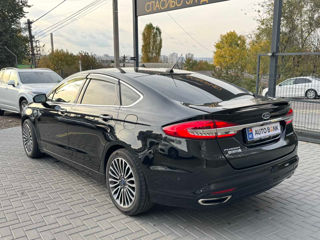 Ford Fusion foto 4