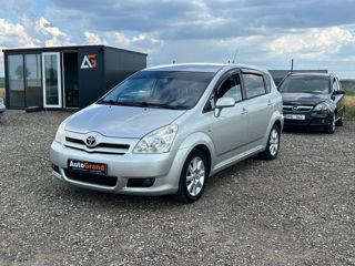 Toyota Corolla Verso, 2005 г.