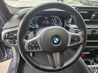 BMW 5 Series foto 12