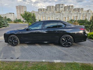 BMW 7 Series foto 7