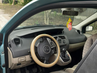 Renault Grand Scenic foto 8