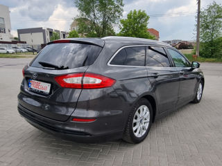 Ford Mondeo foto 4