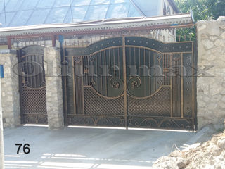 Porți,  copertine, garduri, balustrade,gratii, uși metalice, alte confecții din fier forjat. foto 2