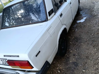 Lada / ВАЗ 2107 foto 2