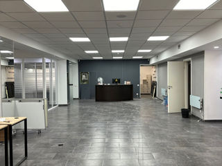 Oficiu / spațiu comercial / 700m2 / prima linie / Ulim foto 6