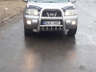 Nissan X-Trail foto 2