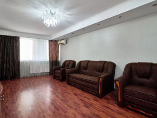 Apartament cu 3 camere, 90 m², Centru, Chișinău foto 5