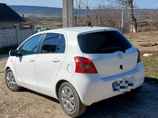 Toyota Yaris foto 4