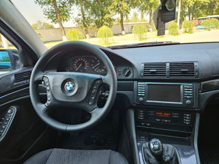 BMW 5 Series foto 9