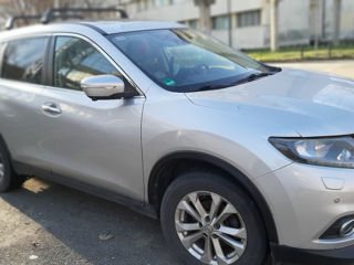 Nissan X-Trail foto 2