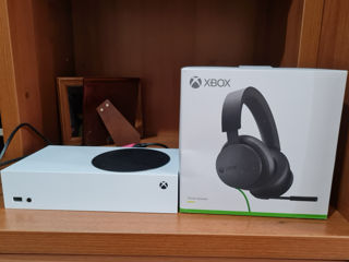 Vind urgent Xbox Series S 4400 lei!!! foto 1