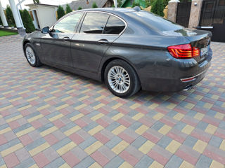 BMW 5 Series foto 9