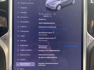 Tesla Model X foto 8