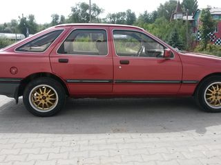 Ford Sierra foto 3