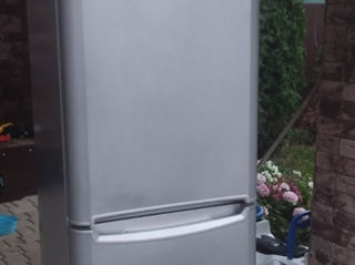 Холодильник indesit