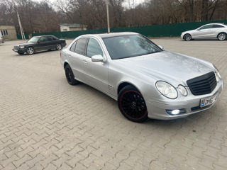 Mercedes E-Class foto 6