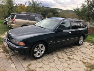 BMW 5 Series foto 9