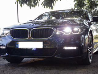 BMW 5 Series foto 1