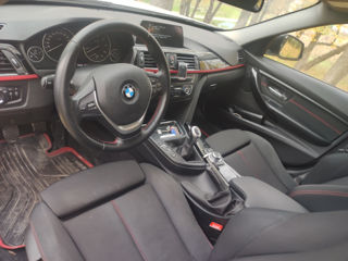 BMW 3 Series Touring foto 9