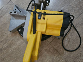 Ferestrau electric Dewalt original. foto 5