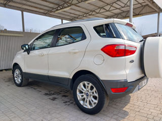 Ford EcoSport foto 4