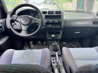 Toyota Rav 4 foto 4